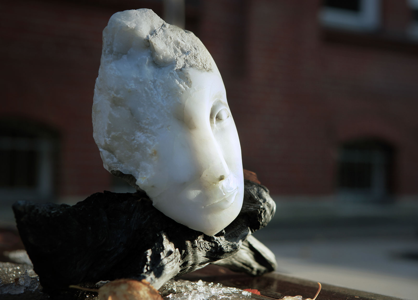 Face. Alabaster. Künstlerin: Ulrike Ziegler @ Foto: Ivan Sainz-Pardo 